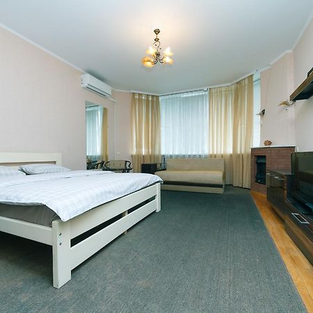 Apartment Poznyaky-Bazhana Киев Экстерьер фото
