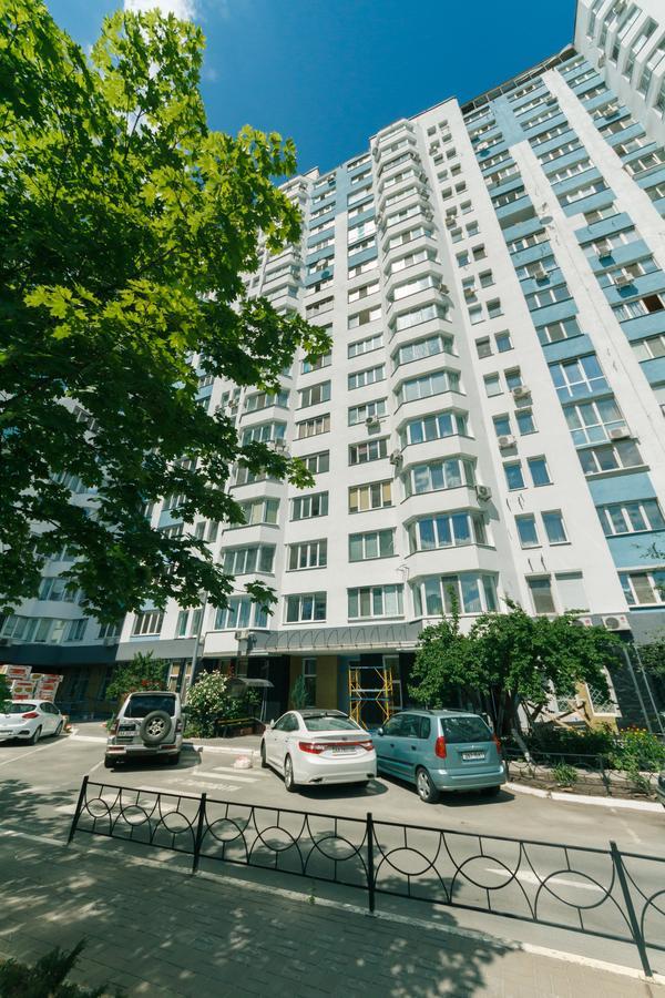 Apartment Poznyaky-Bazhana Киев Экстерьер фото
