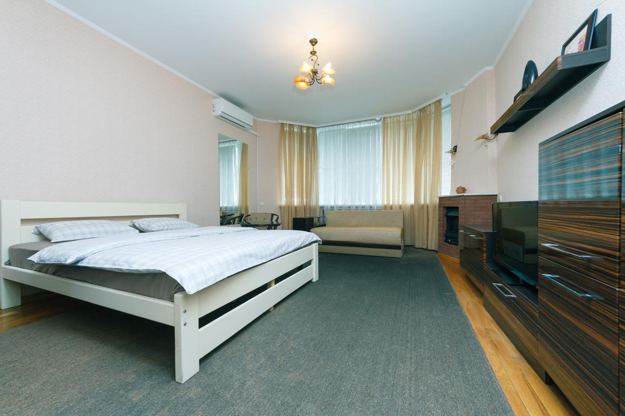 Apartment Poznyaky-Bazhana Киев Экстерьер фото