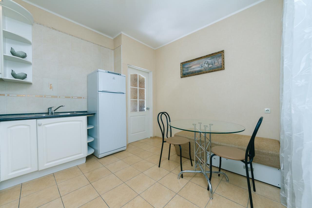 Apartment Poznyaky-Bazhana Киев Экстерьер фото