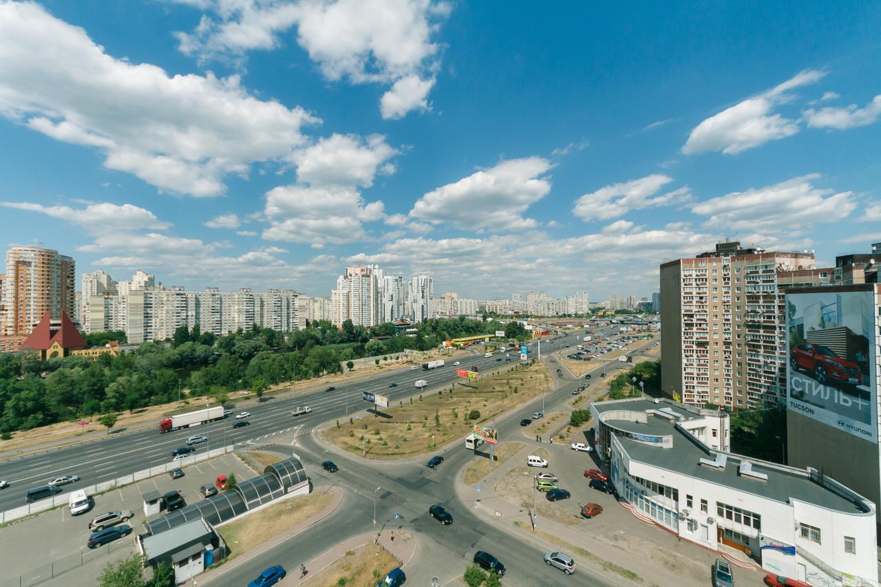 Apartment Poznyaky-Bazhana Киев Экстерьер фото